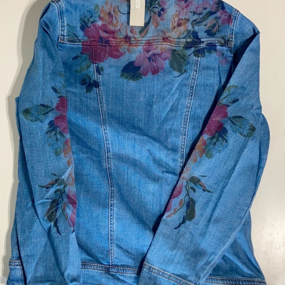 Chicos water floral print LS jean jacket NWT Size 00 - Picture 3 of 3